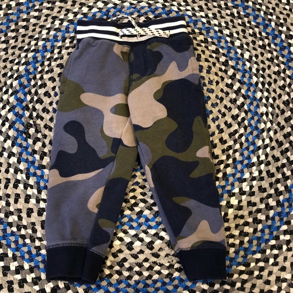 NEW Gymboree Boys Athletic Camo Black Gray Jogger Sweatpants NWT 2T 4 Year Cozy